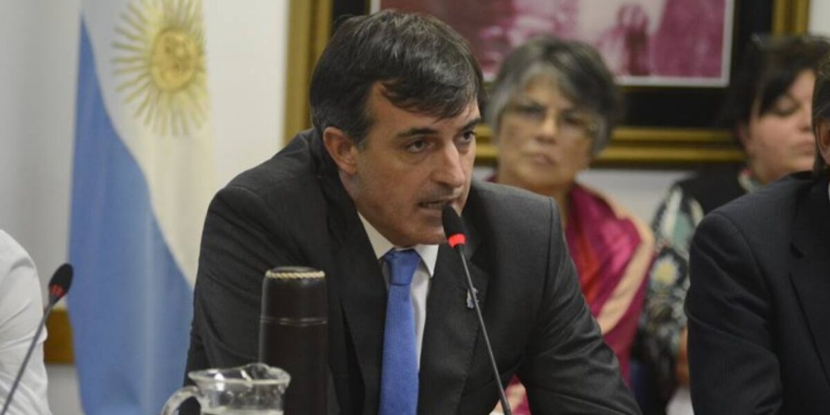 Bullrich: “Debatimos un sistema educativo perimido creado para el siglo XIX”