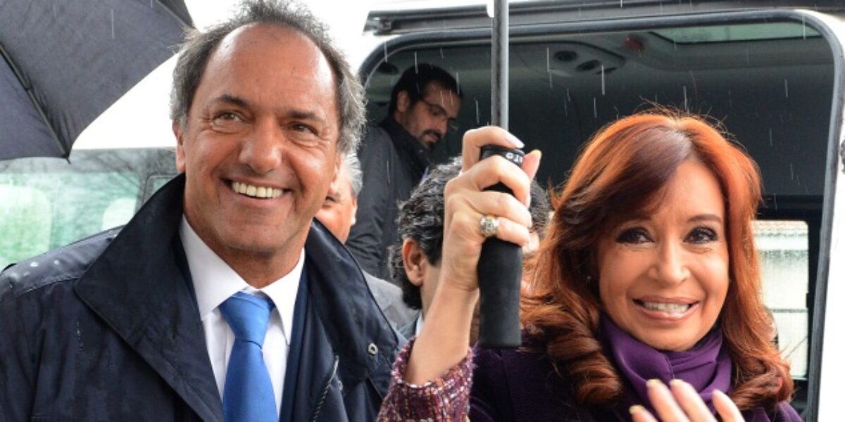 De machos alfa y viudas altaneras