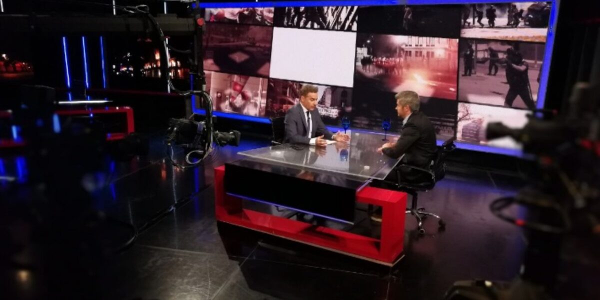 Peña: “Es falso que esta reforma es para darle más espalda a Vidal”