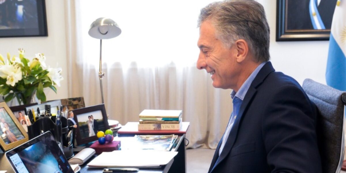 El Gobierno sacó un conejo de la galera para “aguantar” hasta el Mundial