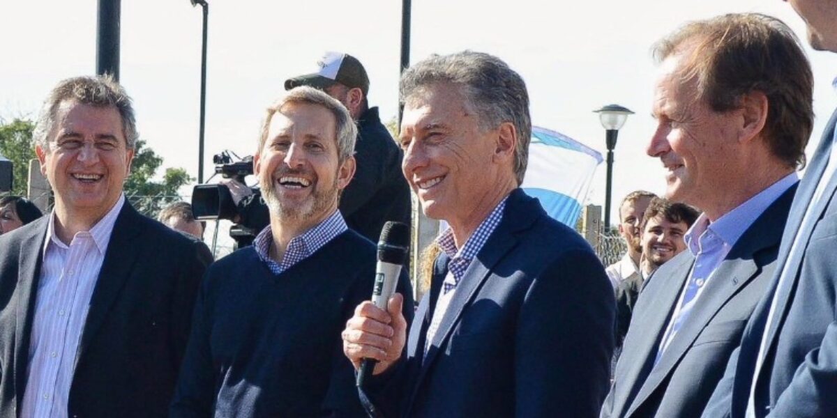 En el medio de la crisis, Macri tiene una pequeña ventaja