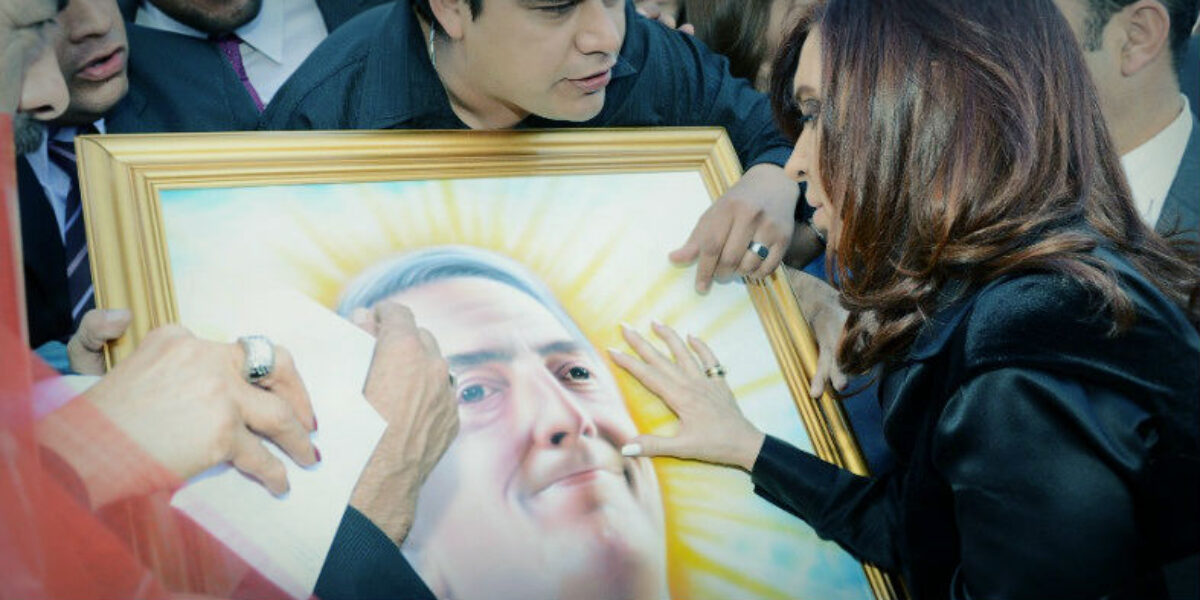 Néstor y Cristina se creyeron eternos, por eso montaron un sistema de recaudación ilegal