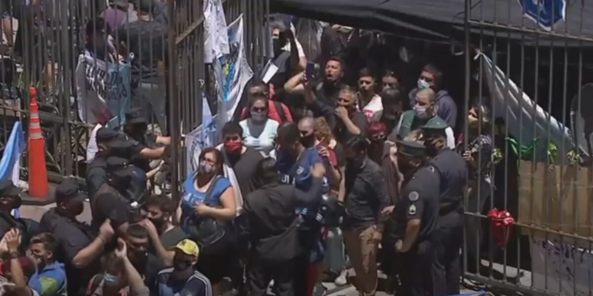 “No podemos organizar un velatorio pero si podemos ganar elecciones”