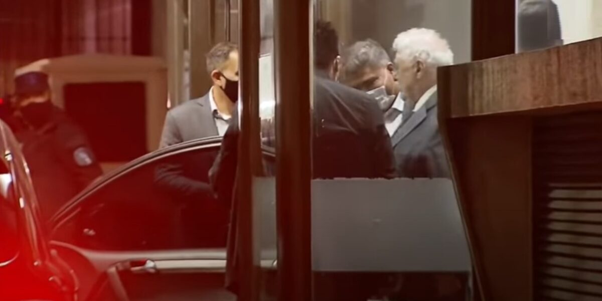 ¿CFK no lo sabía? ¿Máximo no sabía? ¿Axel no sabía? ¿Vizotti no ignoraba? ¿Alberto no sabía? ¿Nadie lo sabía?