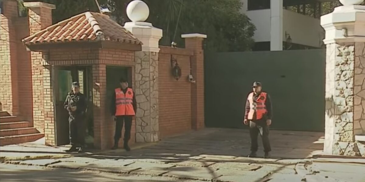 La doble moral del gobierno y la vida privada de todos