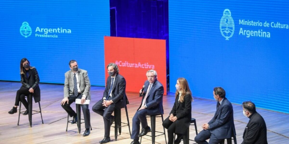 Fabricantes de mentiras y de falsos debates de campaña